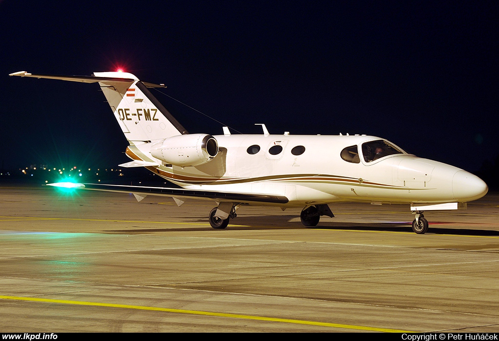 Wings 4 Us – Cessna C510 Mustang OE-FMZ