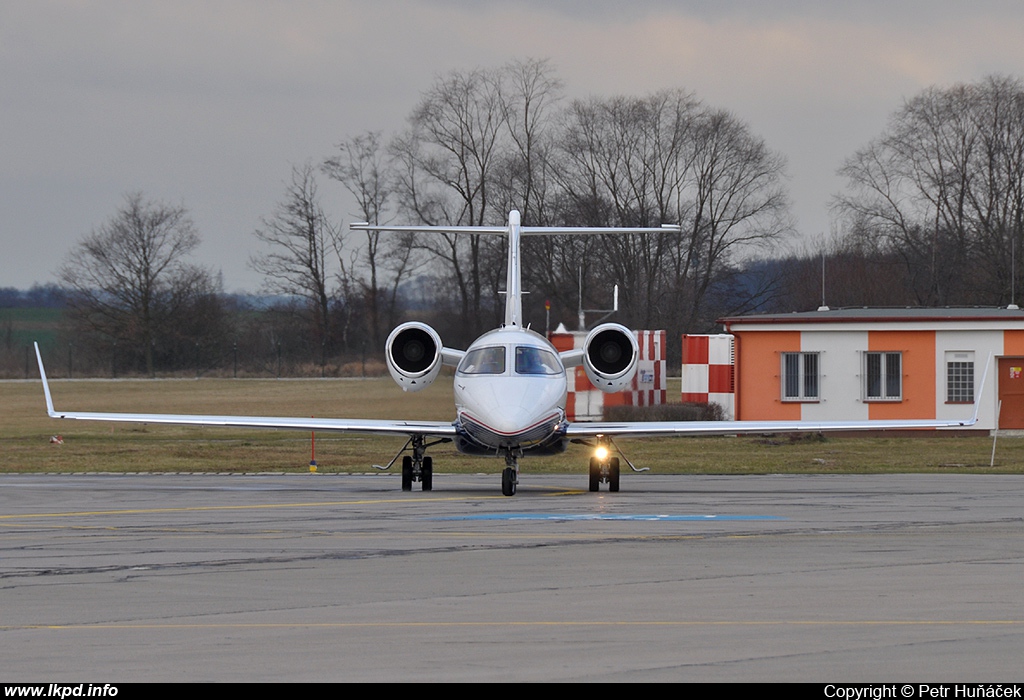 DC Aviation – Gates Learjet 40 D-CGGC