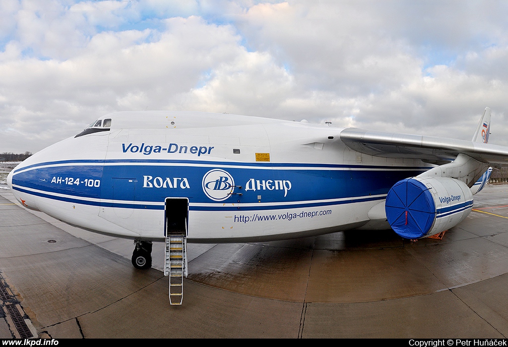 Volga-Dnepr Airlines – Antonov AN-124-100 RA-82079