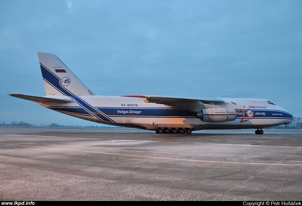 Volga-Dnepr Airlines – Antonov AN-124-100 RA-82079