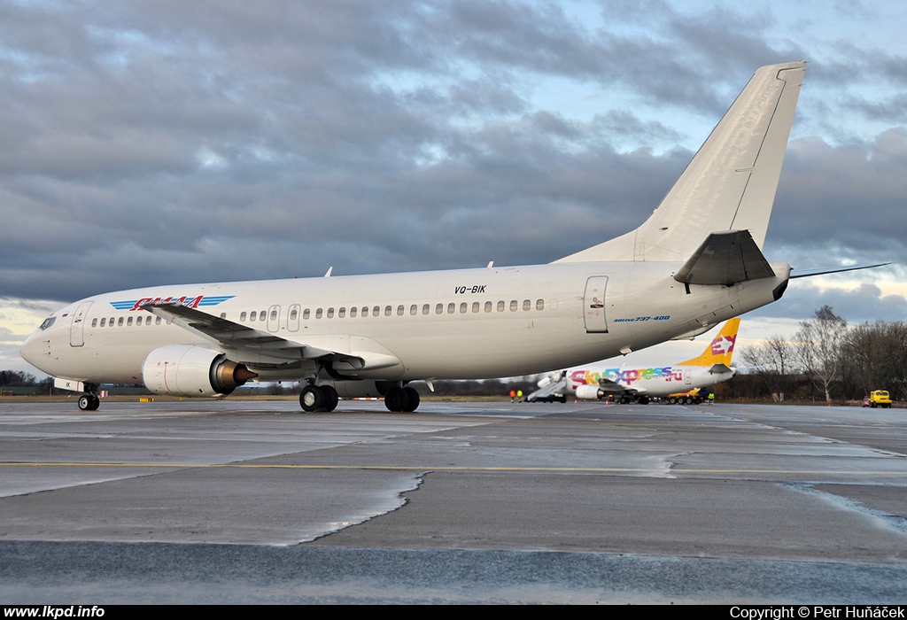 Yamal – Boeing B737-48E VQ-BIK