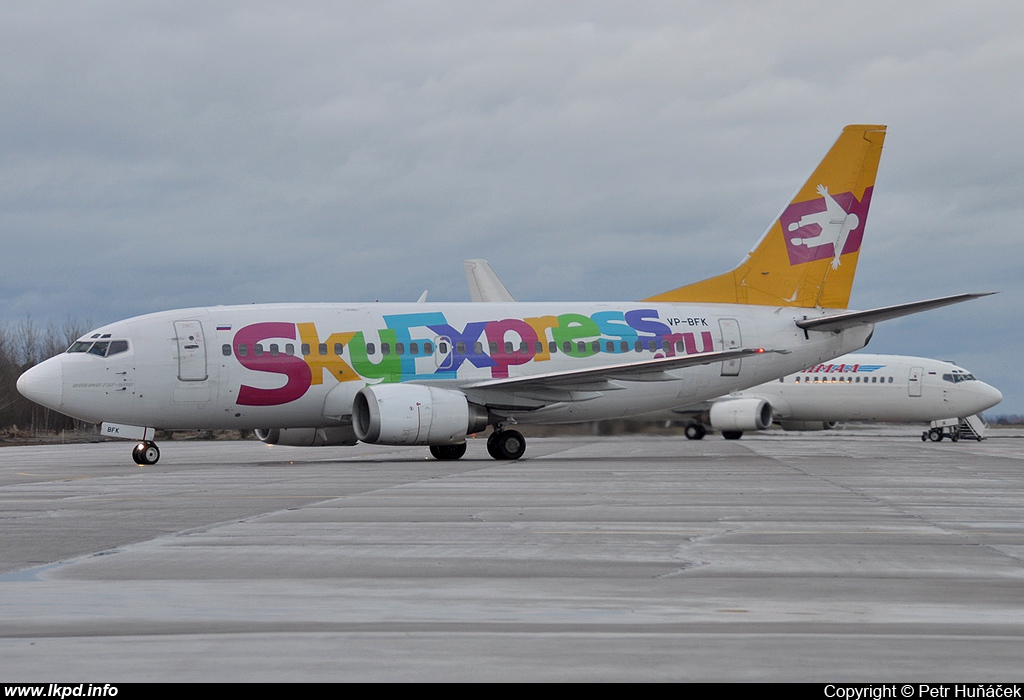 Sky Express – Boeing B737-5L9 VP-BFK