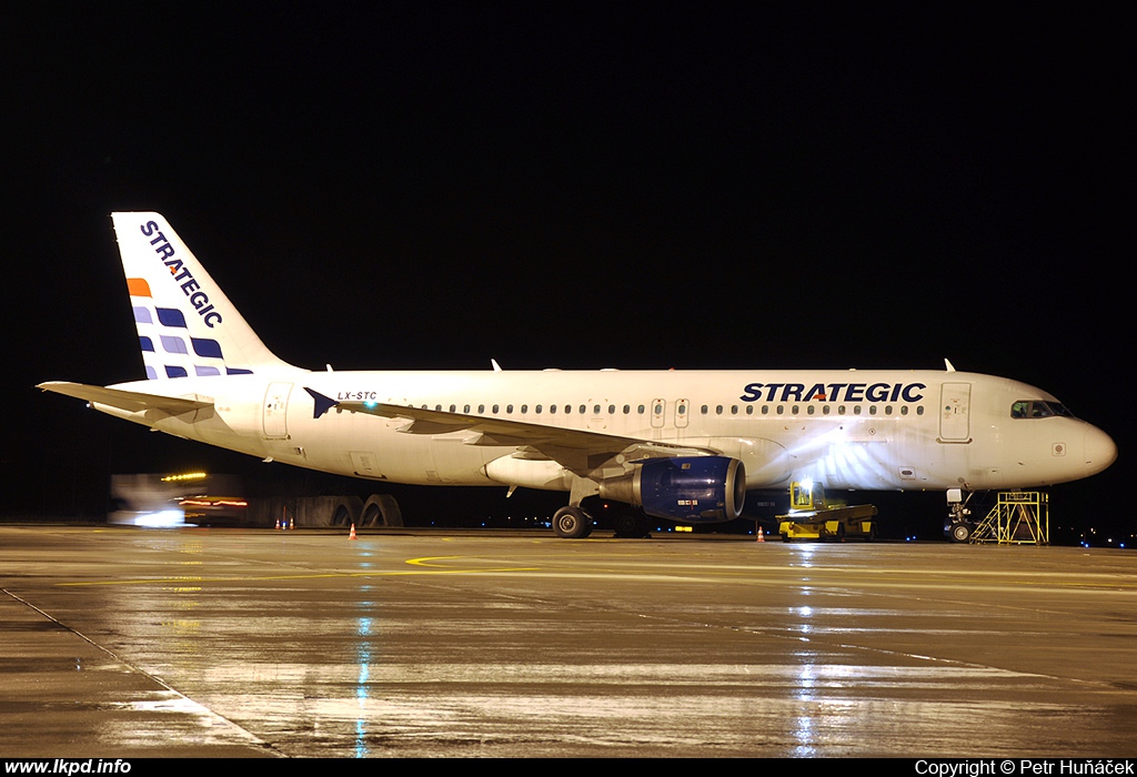 Strategic Airlines – Airbus A320-211 LX-STC