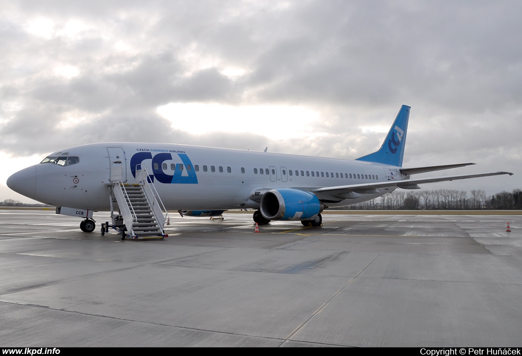 Czech Connect Airlines – Boeing B737-42C OK-CCB