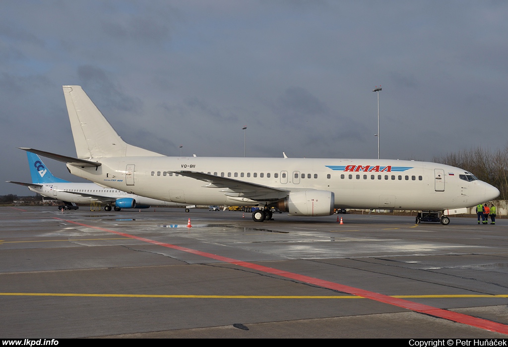 Yamal – Boeing B737-48E VQ-BII