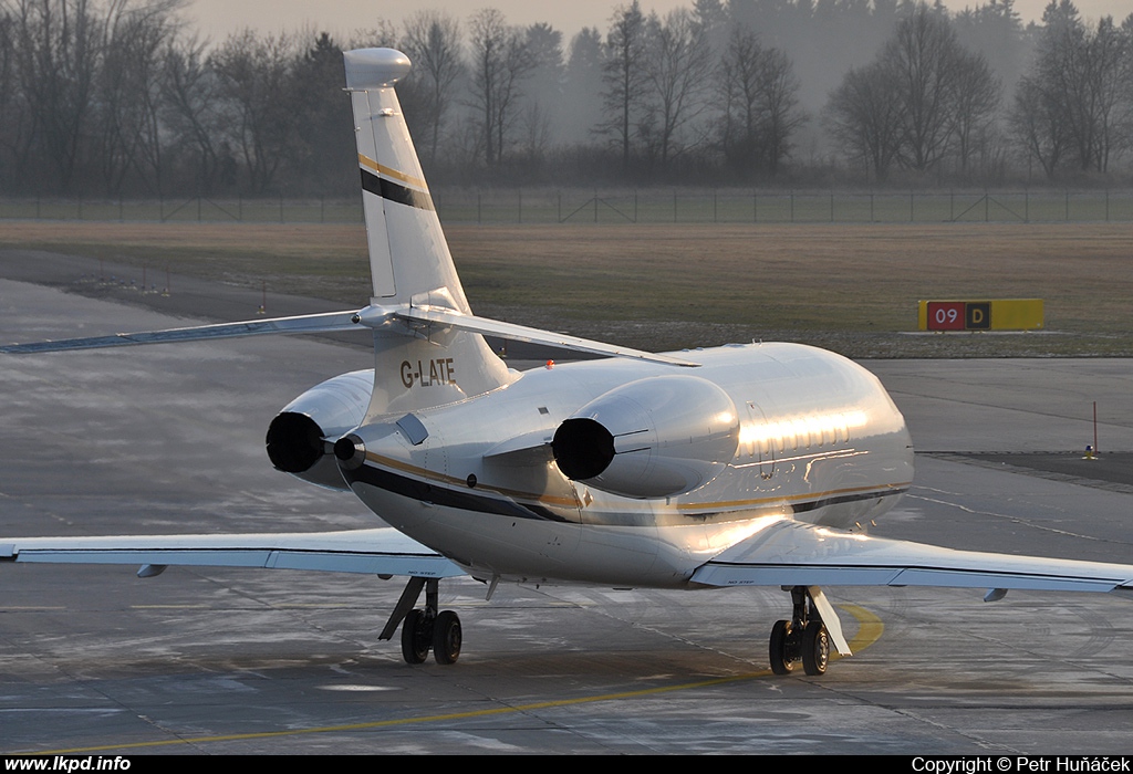 Hangar 8 – Dassault Aviation Falcon 2000EX G-LATE