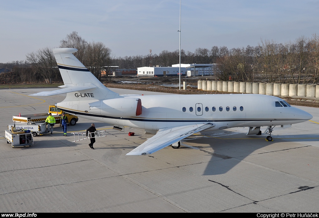 Hangar 8 – Dassault Aviation Falcon 2000EX G-LATE