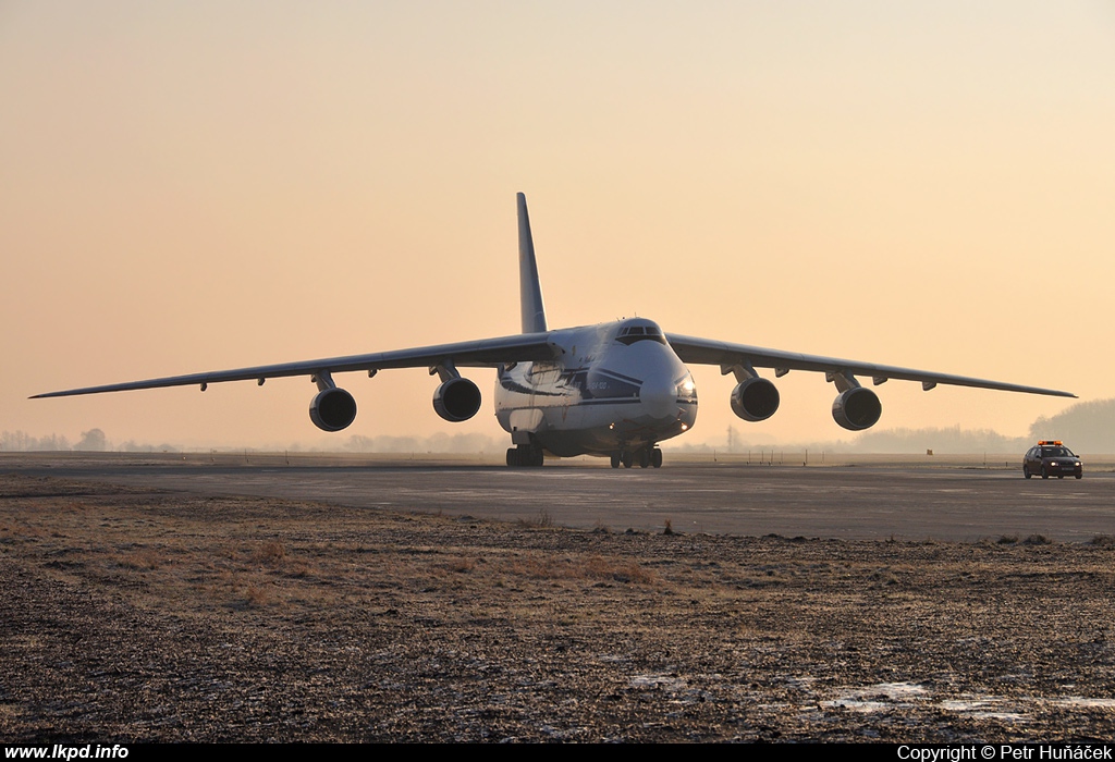 Volga-Dnepr Airlines – Antonov AN-124-100 RA-82081