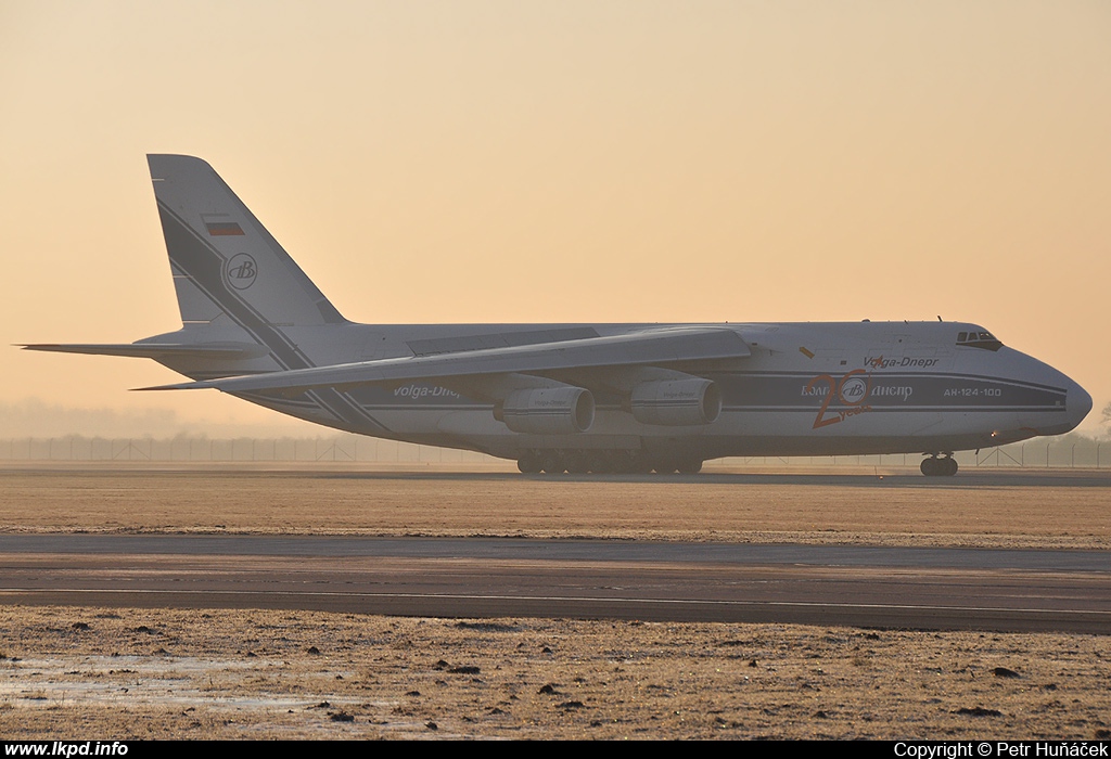 Volga-Dnepr Airlines – Antonov AN-124-100 RA-82081