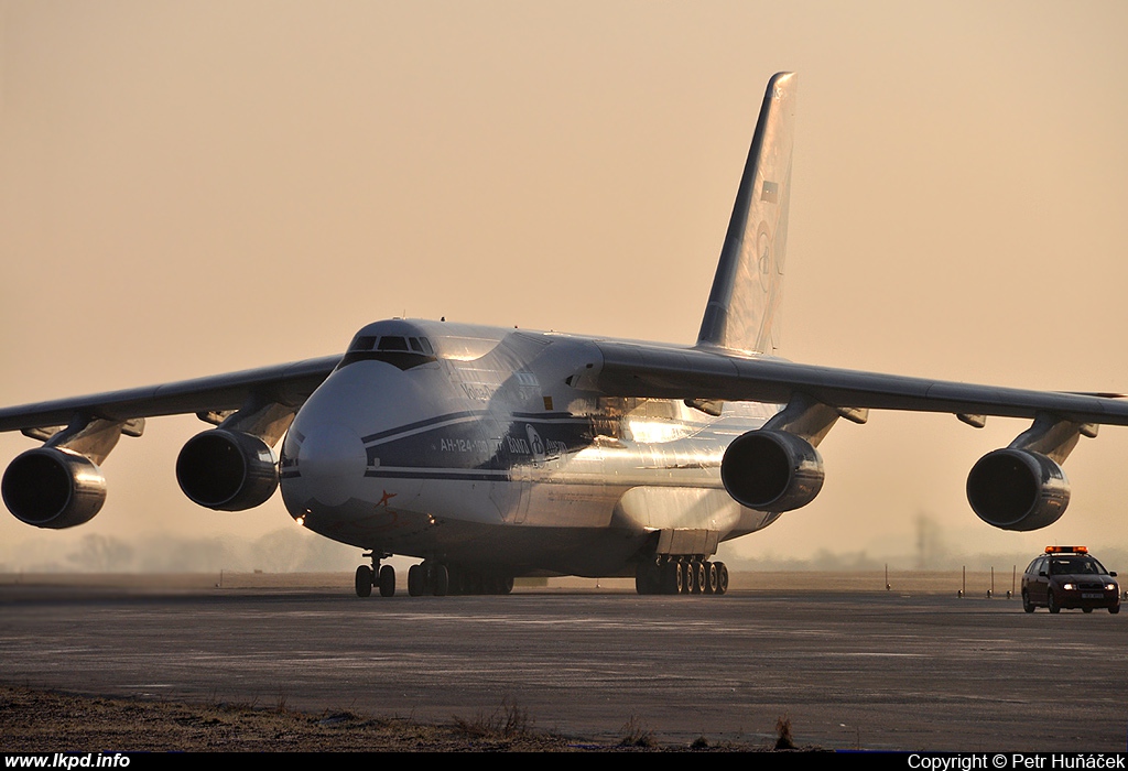 Volga-Dnepr Airlines – Antonov AN-124-100 RA-82081