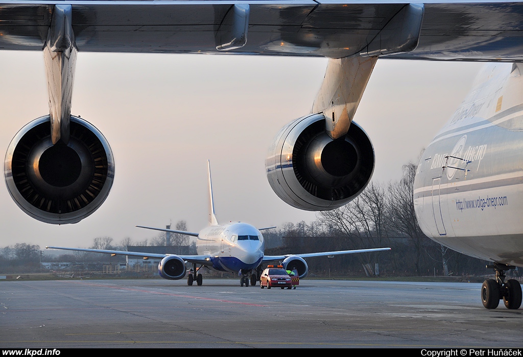 Transaero Airlines – Boeing B737-524 VP-BYI