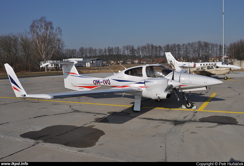 Opera Jet – Diamond DA-42 OM-IVO