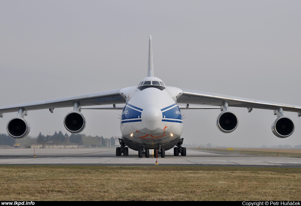 Volga-Dnepr Airlines – Antonov AN-124-100 RA-82081