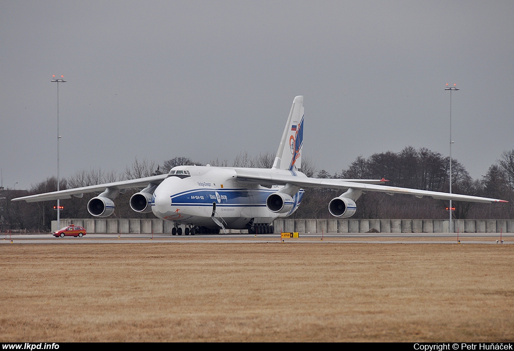 Volga-Dnepr Airlines – Antonov AN-124-100 RA-82046