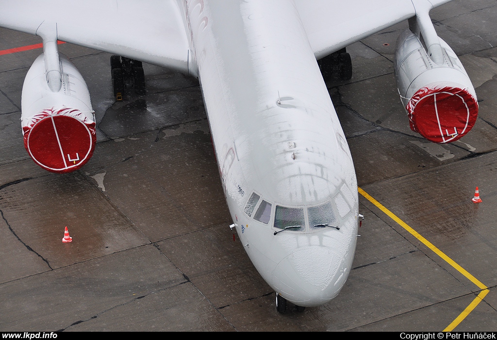 Red Wings – Tupolev TU-204-100V RA-64050