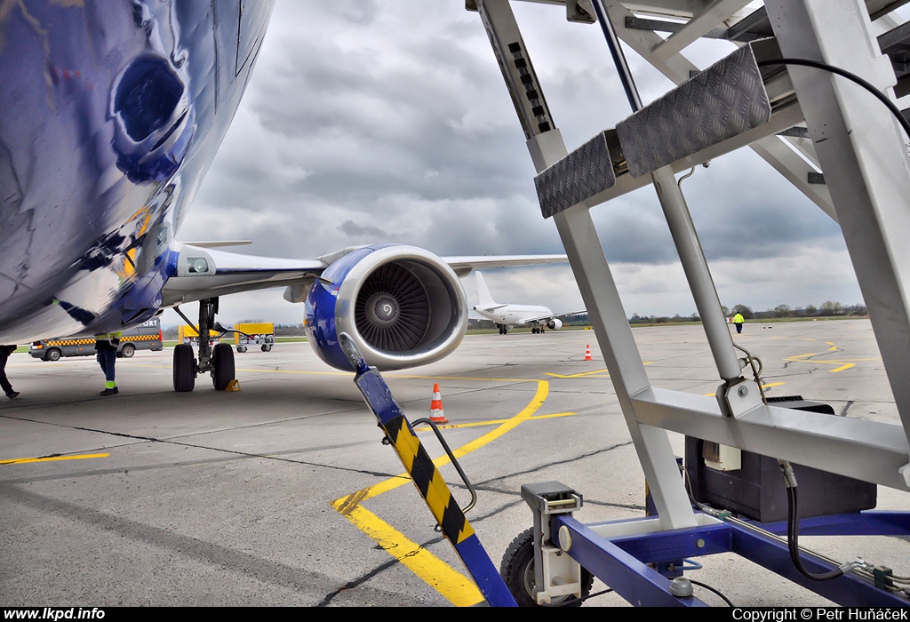 Transaero Airlines – Boeing B737-4S3 EI-DDK