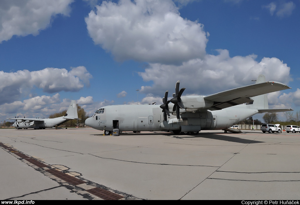 Italy Air Force – Lockheed C-130J-30 Hercules MM62189