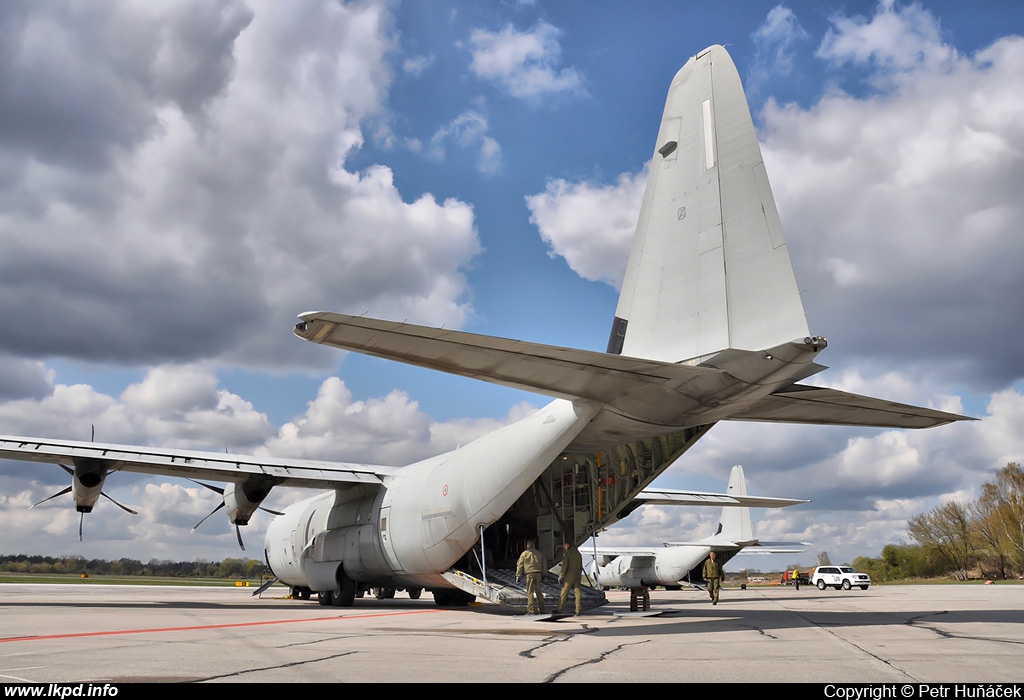 Italy Air Force – Lockheed C-130J-30 Hercules MM62189