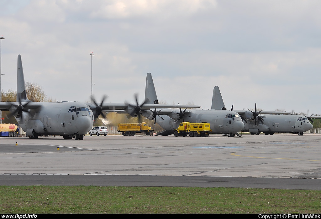 Italy Air Force – Lockheed C-130J-30 Hercules MM62190