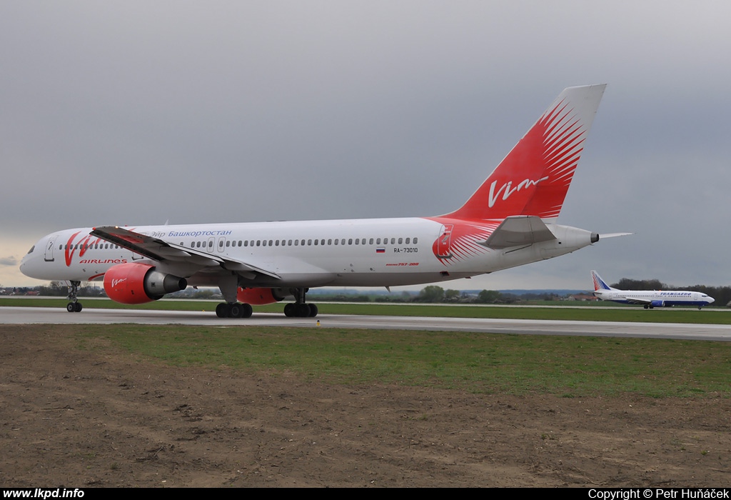 VIM Airlines – Boeing B757-230 RA-73010