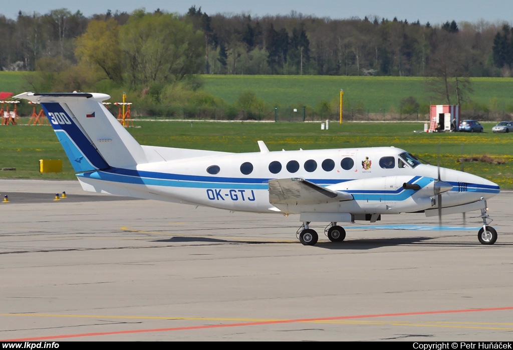 Private/Soukrom – Beech Super King Air 300LW OK-GTJ