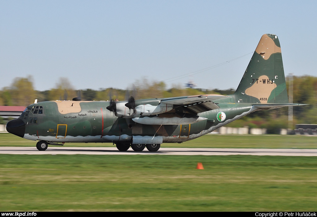 Algeria Air Force – Lockheed C-130H Hercules 7T-WHJ