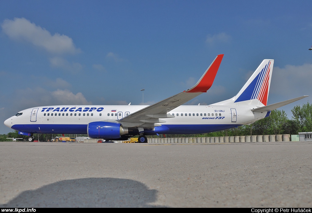 Transaero Airlines – Boeing B737-86J EI-UNJ
