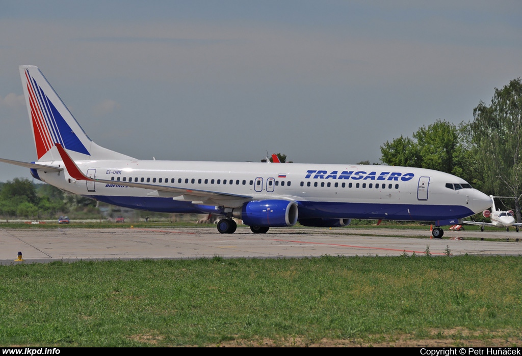 Transaero Airlines – Boeing B737-86J EI-UNK