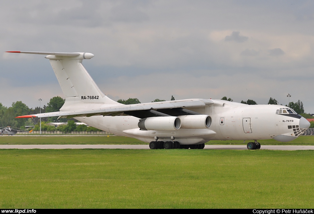 Aviacon Zitotrans – Iljuin IL-76TD RA-76842