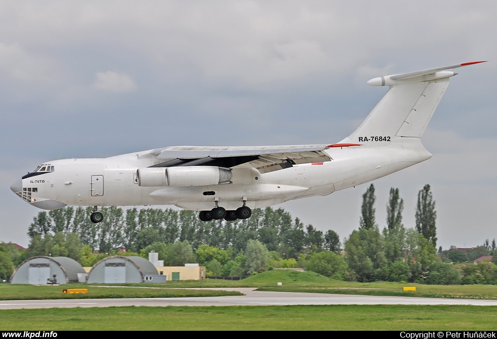 Aviacon Zitotrans – Iljuin IL-76TD RA-76842