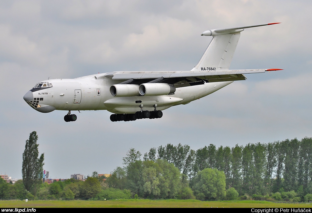 Aviacon Zitotrans – Iljuin IL-76TD RA-76842