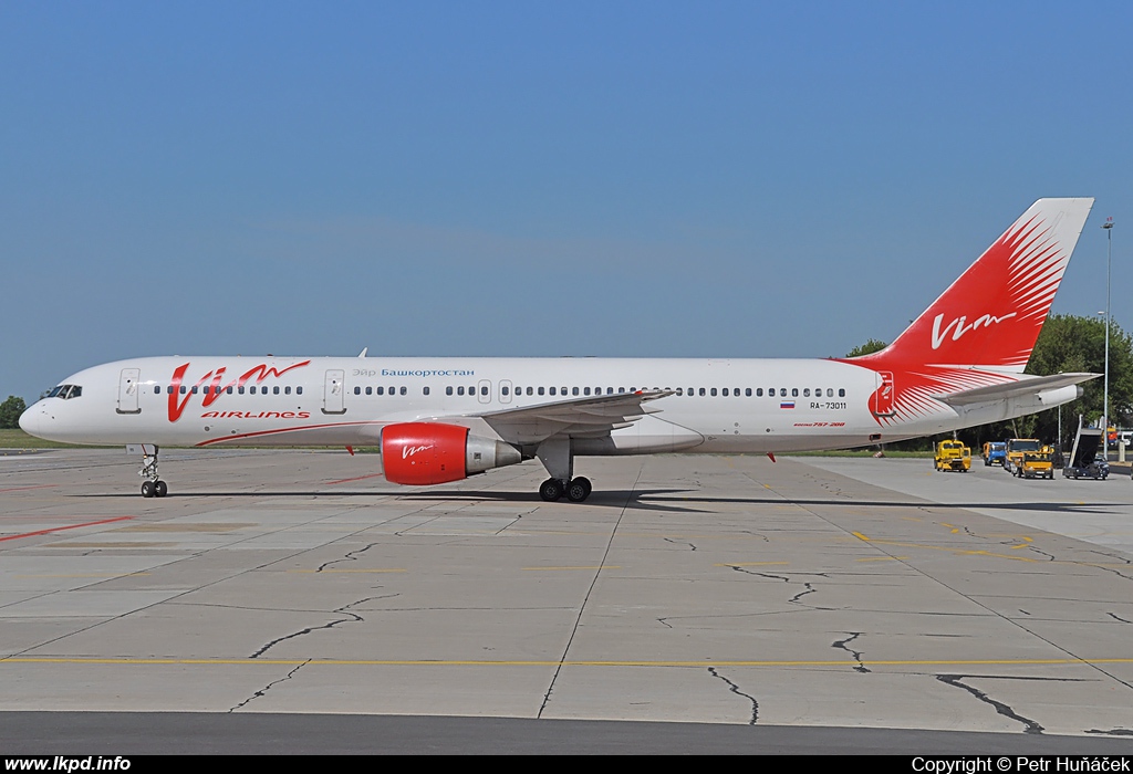 VIM Airlines – Boeing B757-230 RA-73011