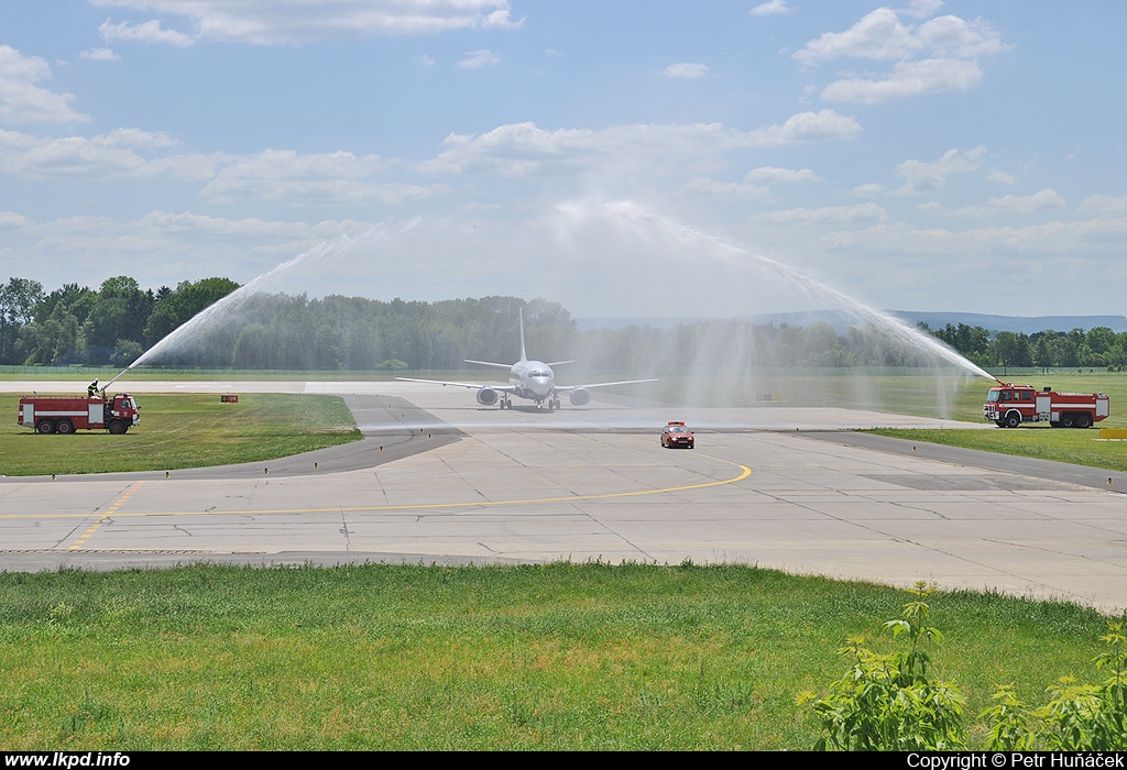 Transaero Airlines – Boeing B737-524 VP-BYN