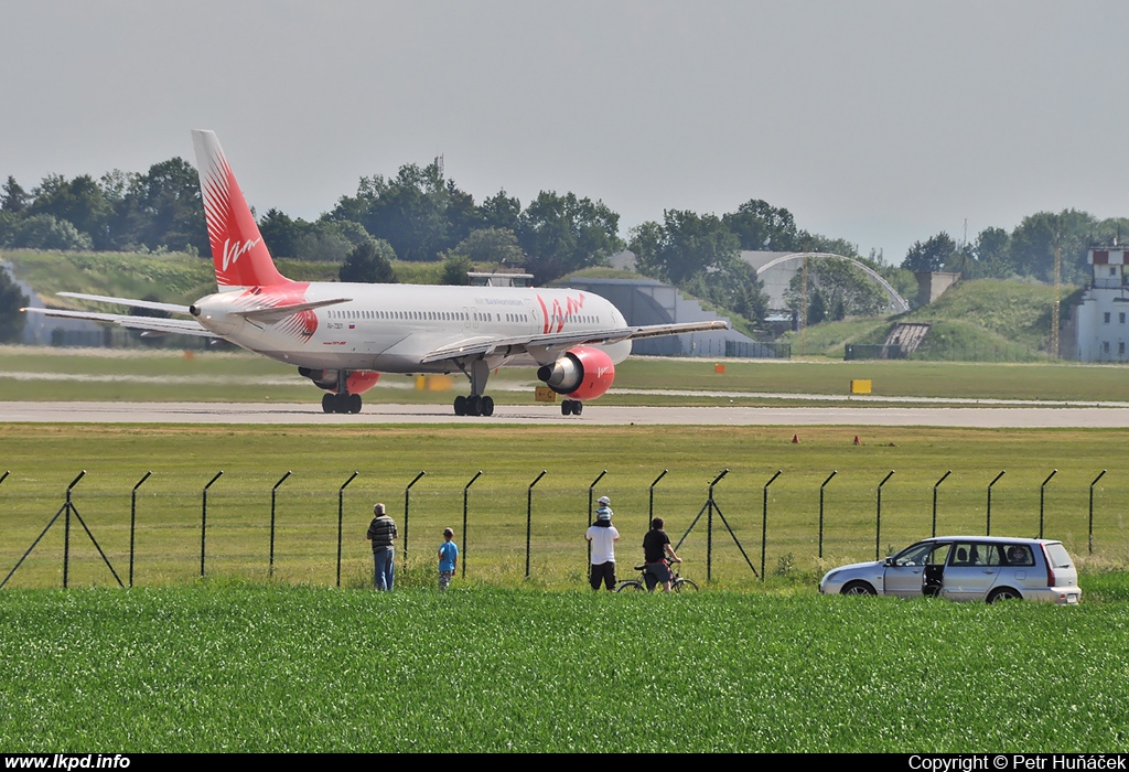 VIM Airlines – Boeing B757-230 RA-73011