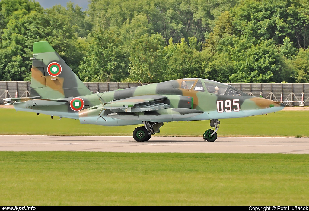 Bulgaria Air Force – Sukhoi Su-25UBK 095