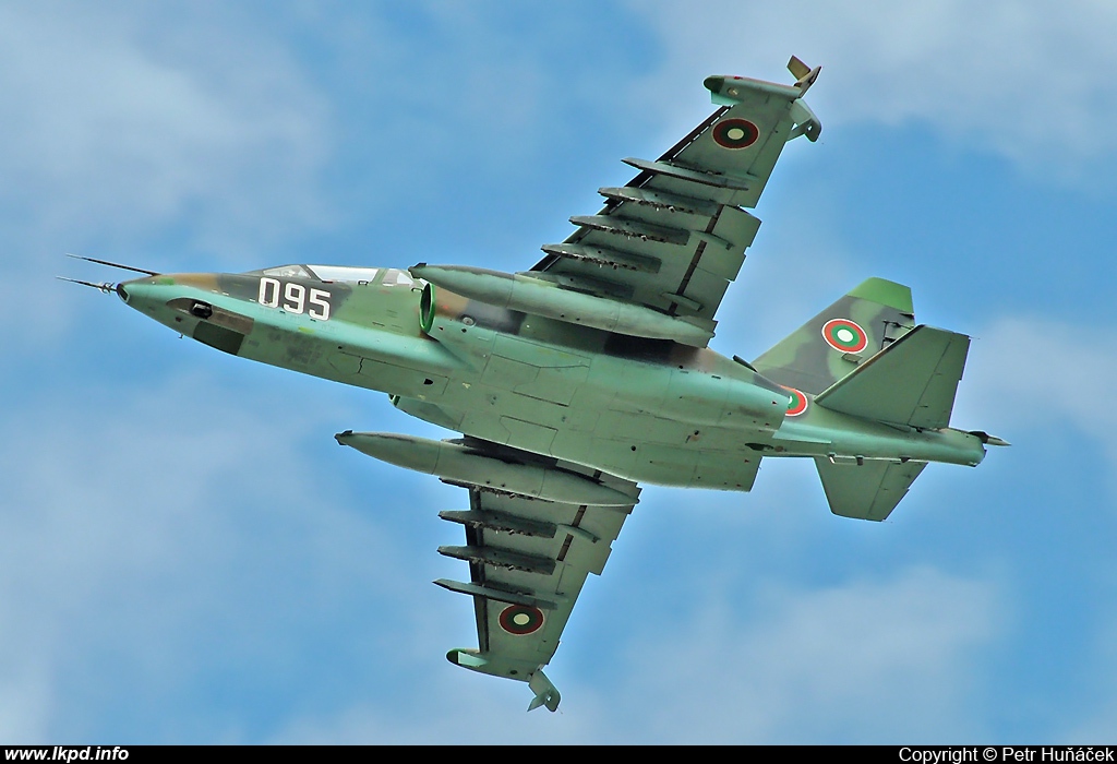 Bulgaria Air Force – Sukhoi Su-25UBK 095