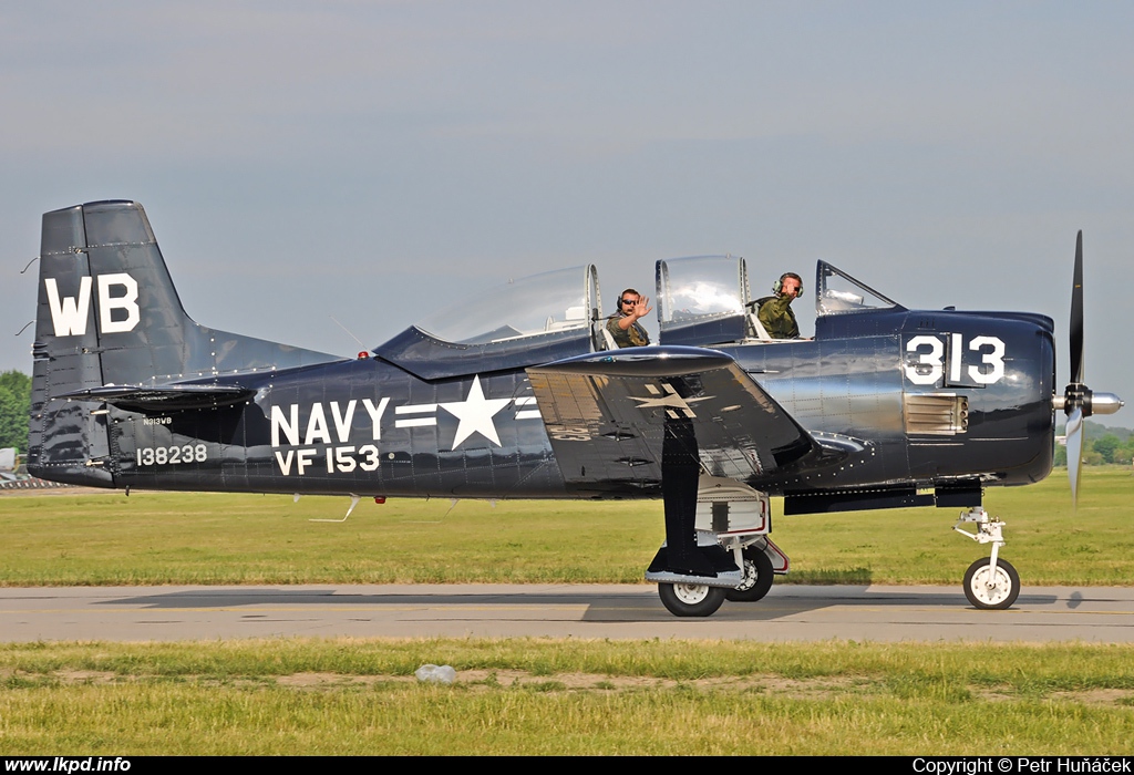 Private/Soukrom – North American T-28D Trojan N313WB