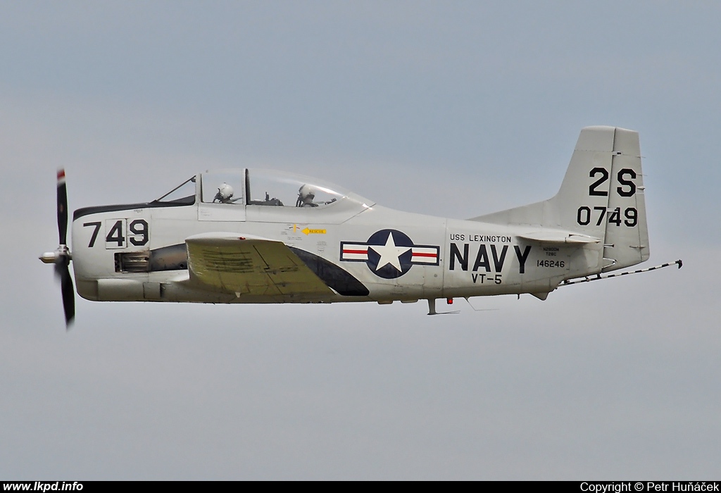 Private/Soukrom – North American T-28C Trojan N2800M