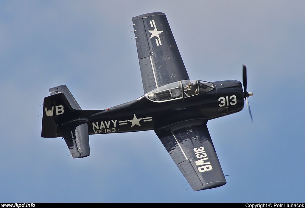 Private/Soukrom – North American T-28D Trojan N313WB