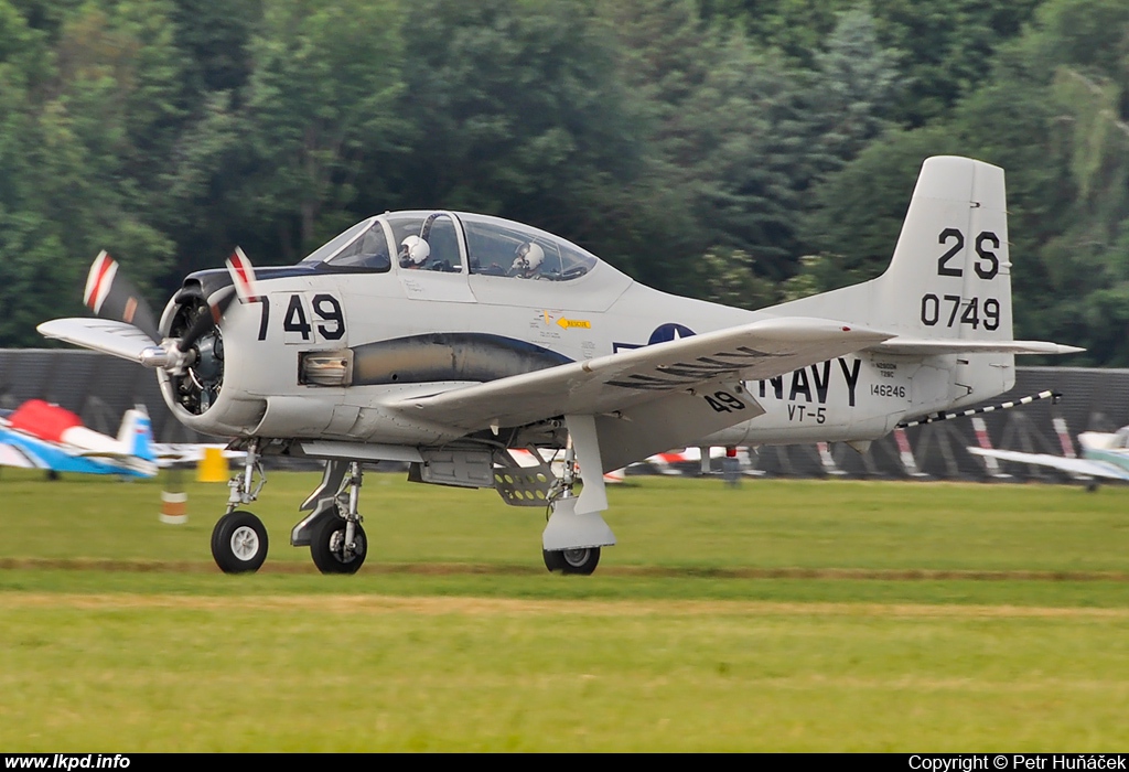 Private/Soukrom – North American T-28C Trojan N2800M