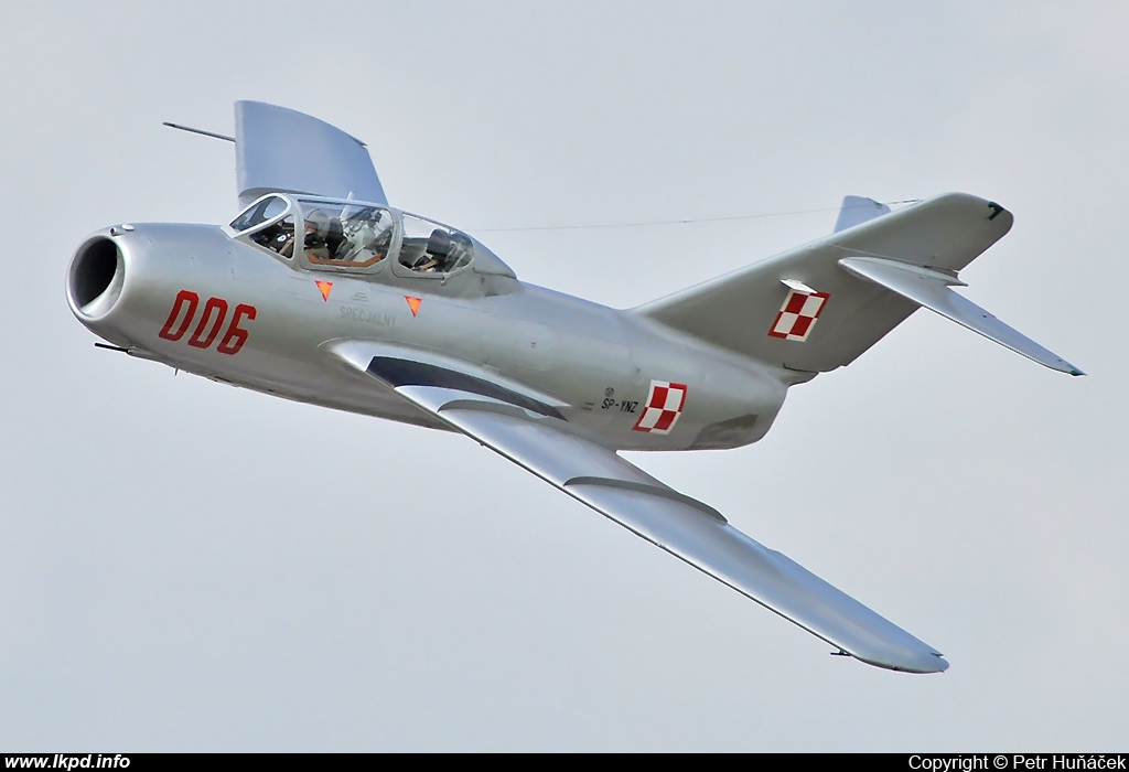 Polskie Orly – PZL - Mielec Lim-2 (MiG-15UTI)  SP-YNZ