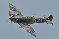 Private/Soukrom – Supermarine 361 Spitfire LF16E G-MXVI