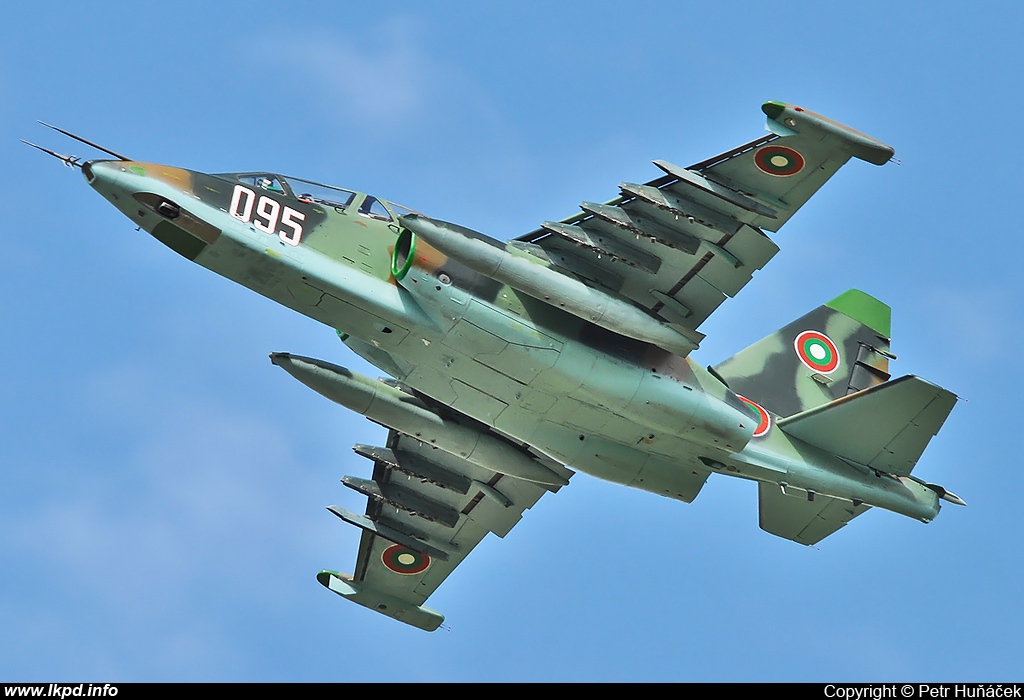 Bulgaria Air Force – Sukhoi Su-25UBK 095