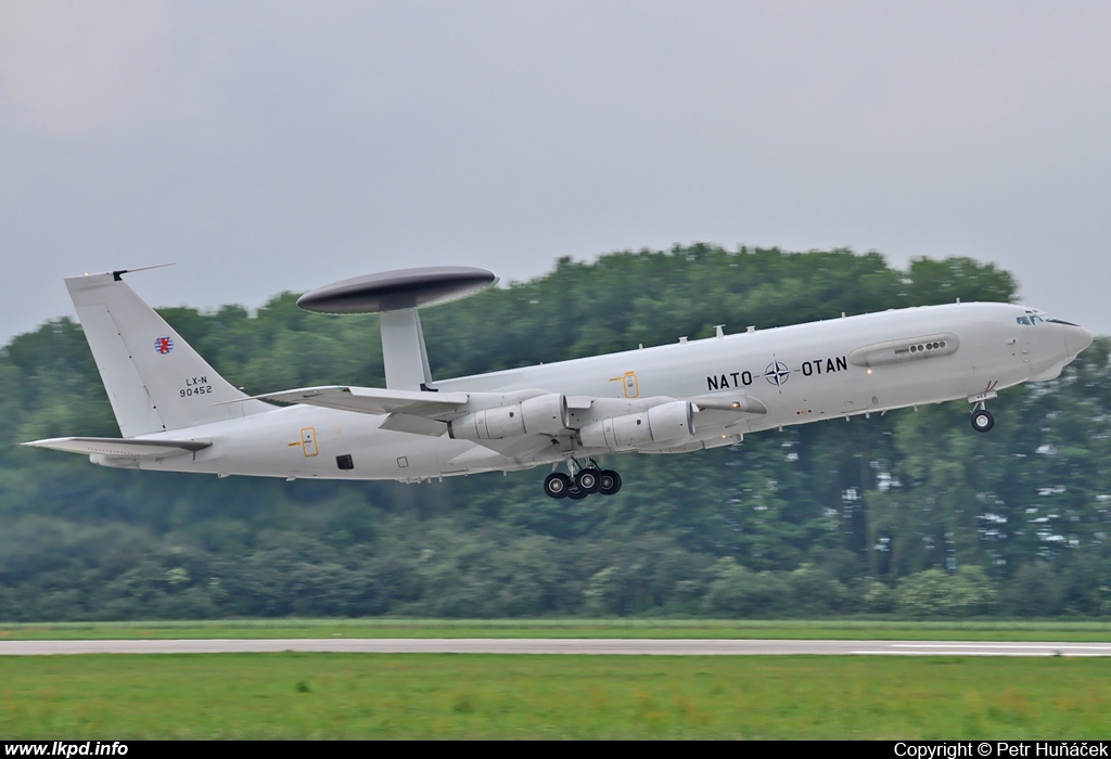 NATO – Boeing E-3A AWACS LX-N90452