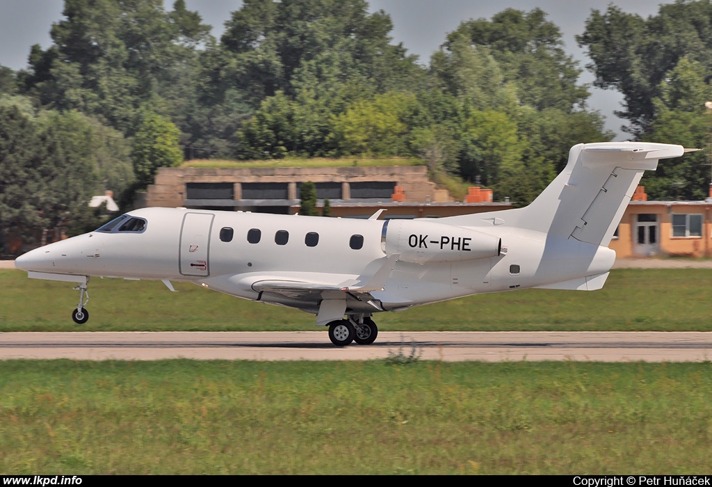 ABS Jets – Embraer EMB-505 Phenom 300 OK-PHE