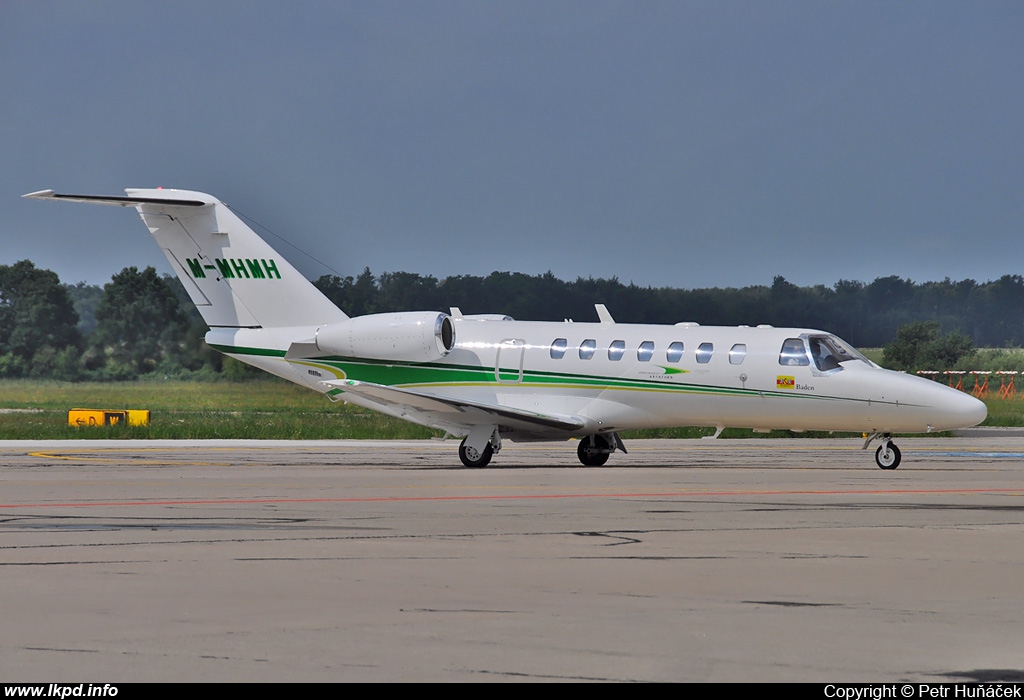 Herrenknecht Aviation – Cessna C525B CJ3 M-MHMH