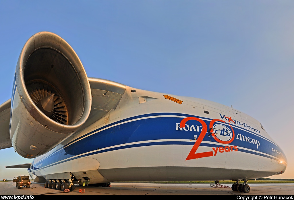 Volga-Dnepr Airlines – Antonov AN-124-100 RA-82078