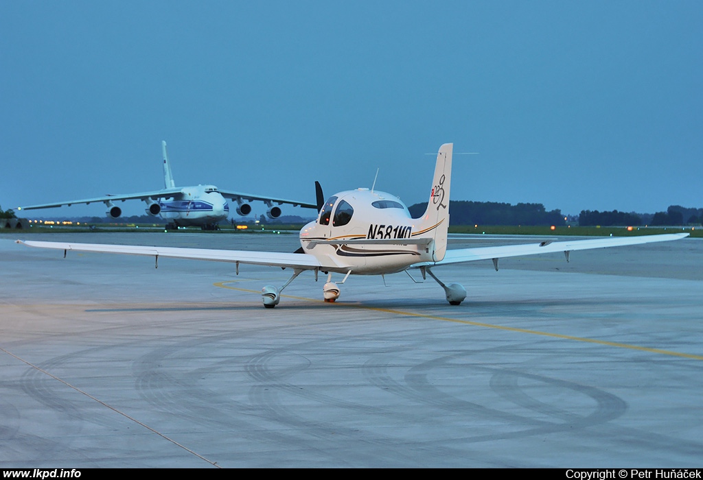 AM Aviation LLC – Cirrus SR22 G2 N581MD