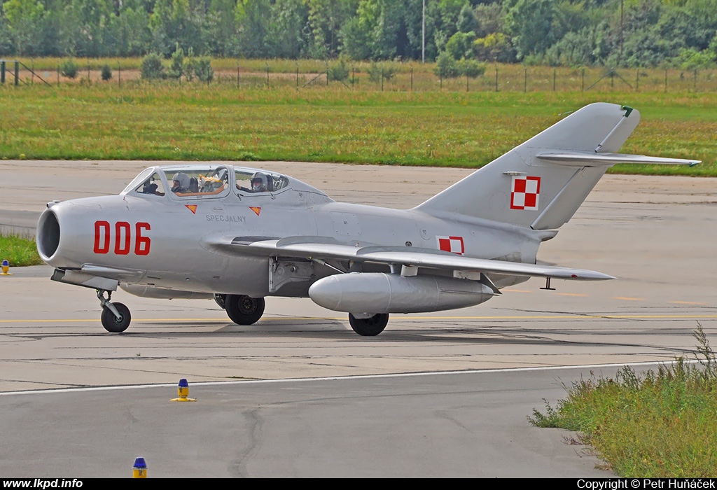 Polskie Orly – PZL - Mielec Lim-2 (MiG-15UTI)  SP-YNZ