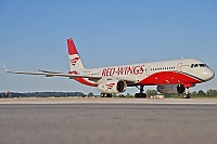 Red Wings – Tupolev TU-204-100V RA-64046